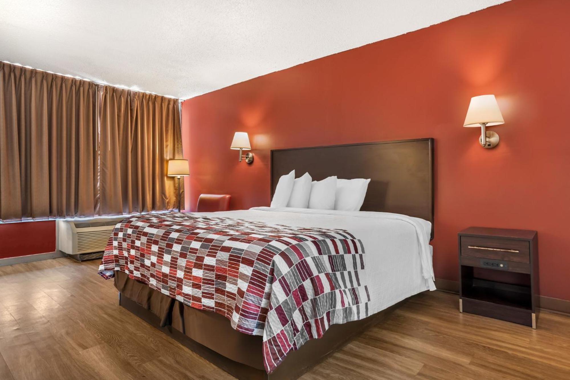 Red Roof Inn Montgomery - Midtown Экстерьер фото