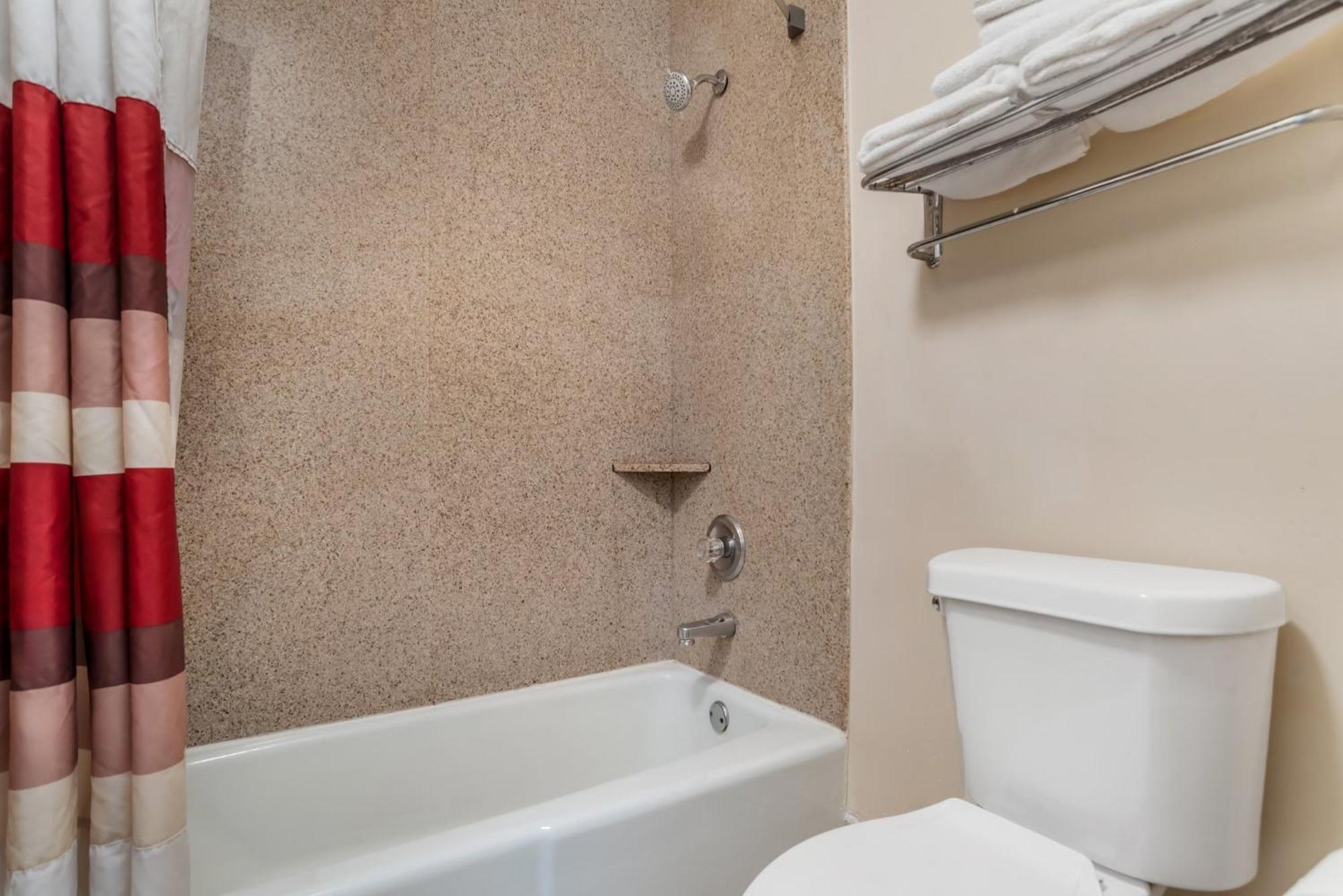Red Roof Inn Montgomery - Midtown Экстерьер фото